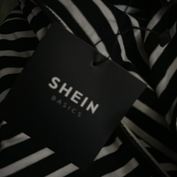 Maternity nursing shirt - Picture 3 of 3